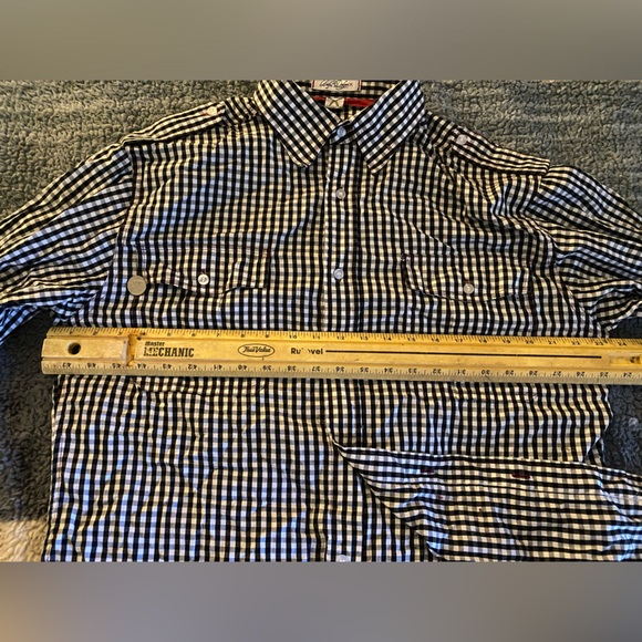 Iconic streetwear label,  Artful Dodger L/S button down shirt. Size men’s L. - Picture 12 of 16